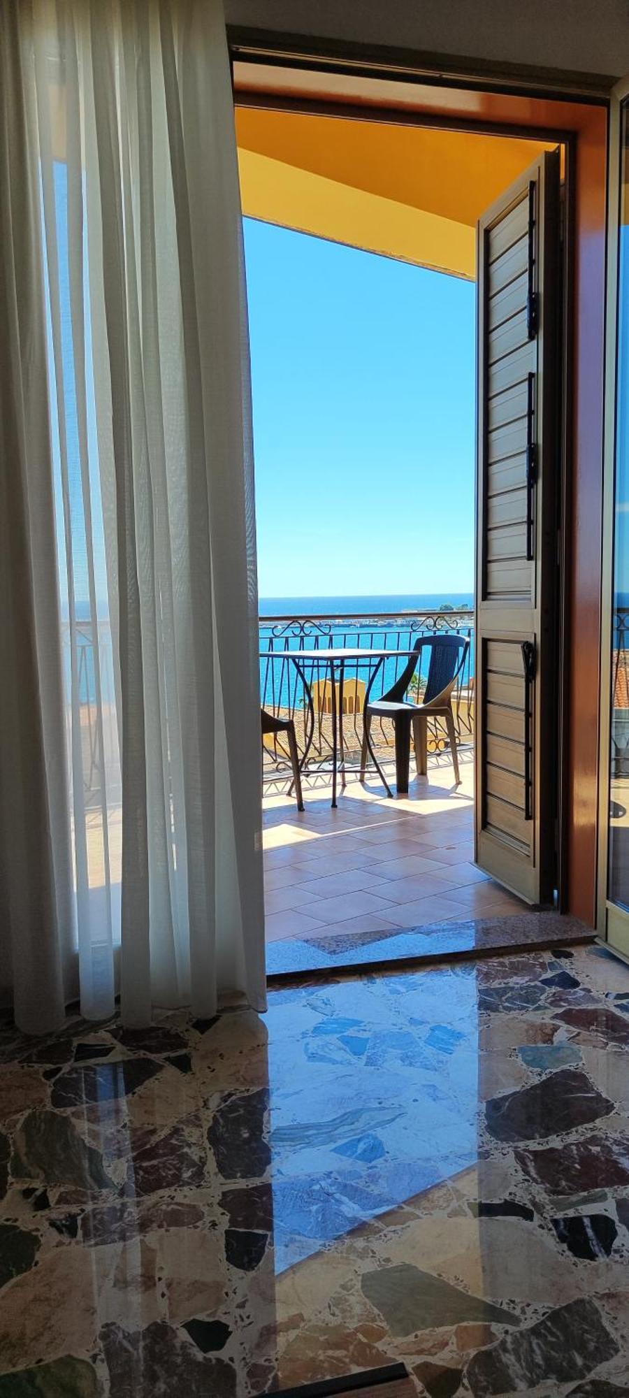 A Casa Dei Nonni Apartment Giardini Naxos Cameră foto